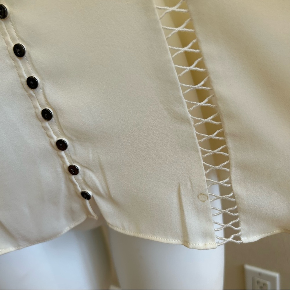 Haute Hippie Silk Blouse XS Creme Ruffle Sleeves Eyelet trim Button Front - Picture 4 of 5